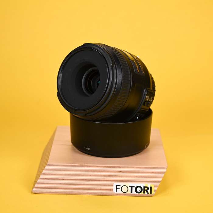 Nikon 40 mm f/2,8 AF-S G DX Micro | 2149209