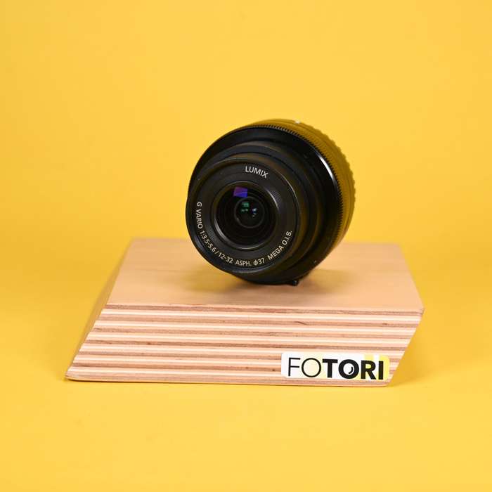 Panasonic Lumix 12-32 mm f/3,5-5,6 MEGA O.I.S | H-FS12032