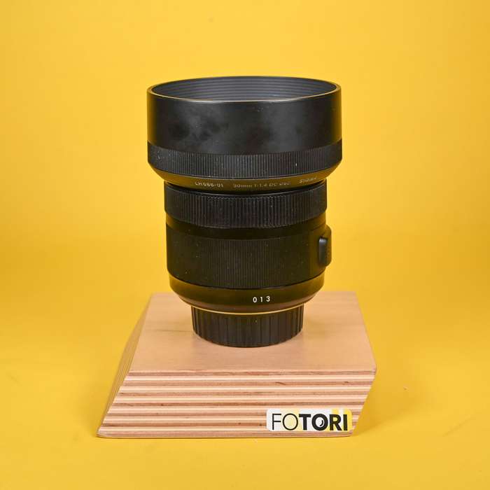 Sigma 30 mm f/1,4 DC HSM Art pro Nikon | 50120302