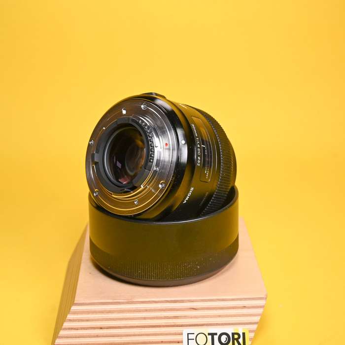 Sigma 30 mm f/1,4 DC HSM Art pro Nikon | 50120302