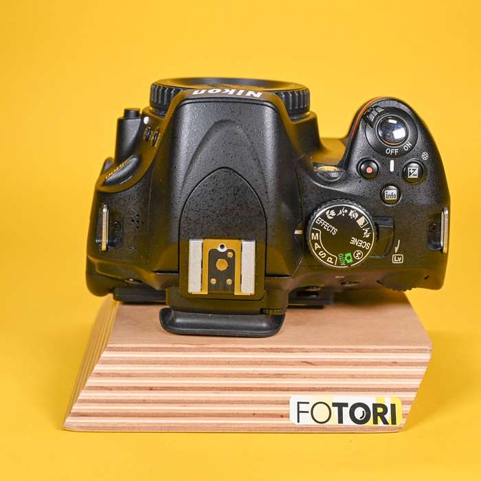 Nikon D5100 | 6854773