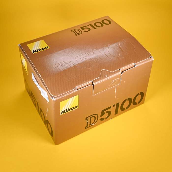 Nikon D5100 | 6854773