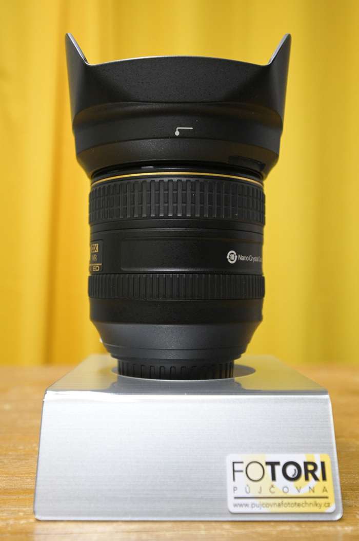Nikon 16-80 mm f/2,8-4,0E AF-S DX ED VR | 213902