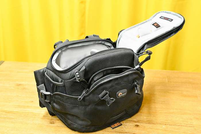 LOWEPRO INVERSE 200 AW