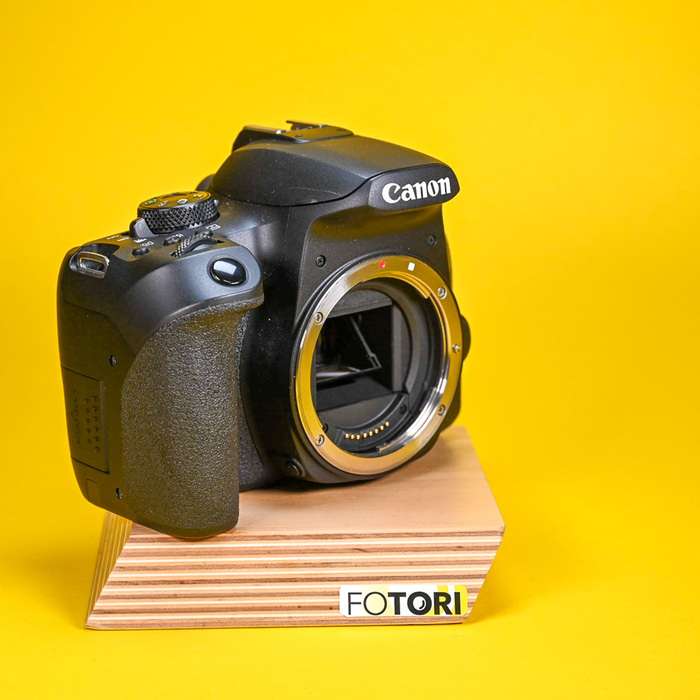 Canon EOS 850D | 053031000940