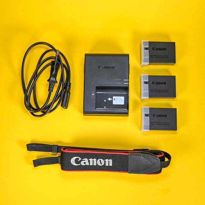 Canon EOS 850D | 053031000940