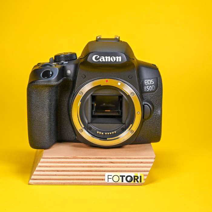 Canon EOS 850D | 053031000940