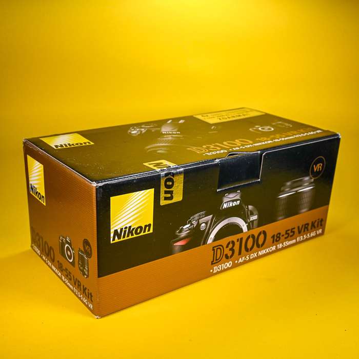 Nikon D3100 + Nikkor AF-S 18-55mm 1:3,5-5,6 GII ED + 32GB karta | 1379569