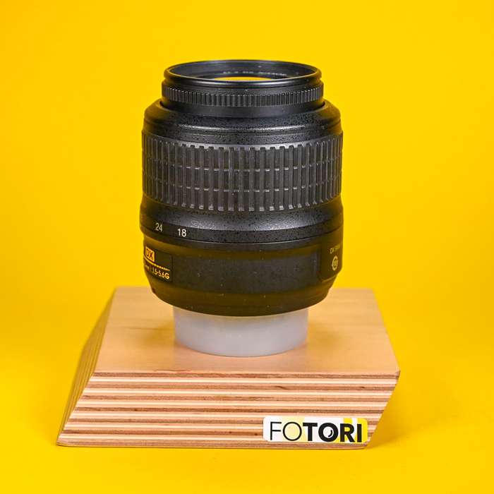 Nikon D3100 + Nikkor AF-S 18-55mm 1:3,5-5,6 GII ED + 32GB karta | 1379569