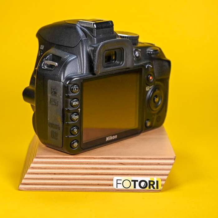 Nikon D3100 + Nikkor AF-S 18-55mm 1:3,5-5,6 GII ED + 32GB karta | 1379569