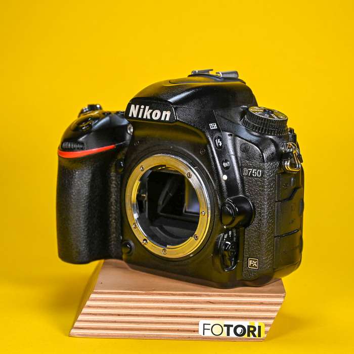 Nikon D750 | 6132330