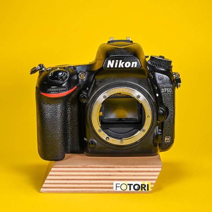 Nikon D750 | 6132330