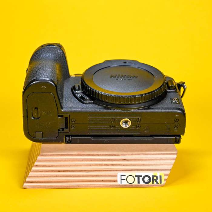 Nikon Z50 + 16-50 mm f/3,5-6,3 DX VR | 6003720