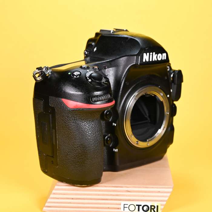 Nikon D850 | 6001621