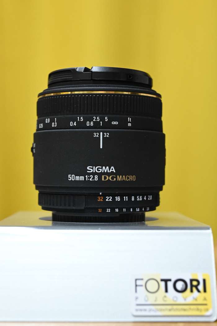 SIGMA 50 mm f/2,8 EX DG Macro pro Nikon | 10935878