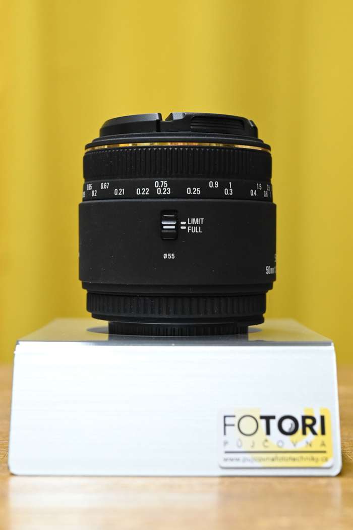 SIGMA 50 mm f/2,8 EX DG Macro pro Nikon | 10935878