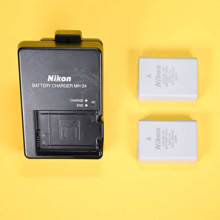 Set Nikon D5300 + 18-55mm AF-P | 4777624