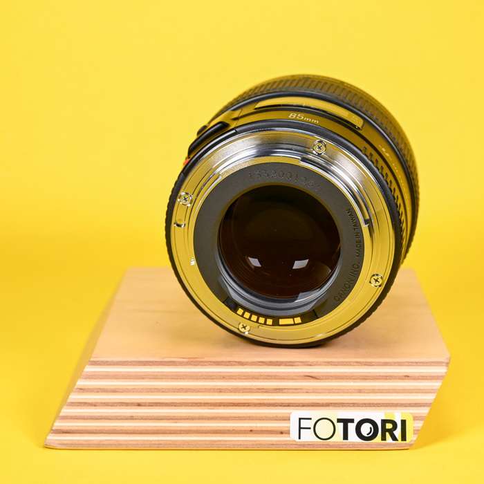 Canon EF 85 mm f/1,8 USM | 1332001061