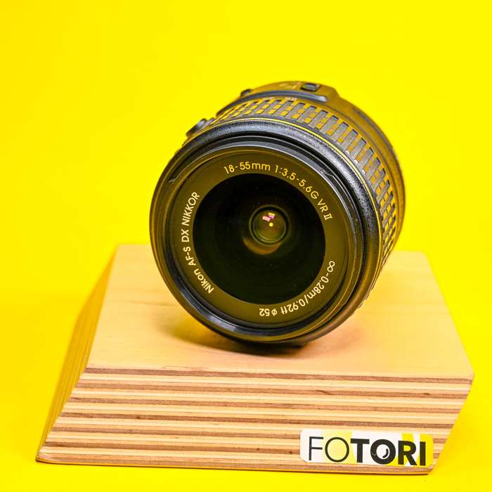Nikon D3300 + 18-55mm  VR II| 6122964