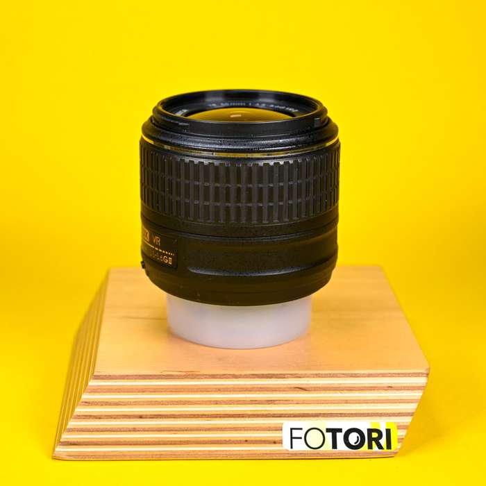 Nikon D3300 + 18-55mm  VR II| 6122964