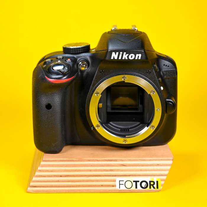 Nikon D3300 + 18-55mm  VR II| 6122964