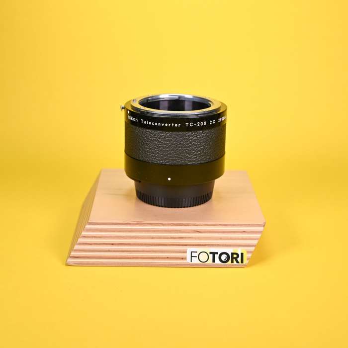 Nikon 200mm f/4 AI-s Micro NIKKOR + Nikon TC-200 | 202379 | 299844