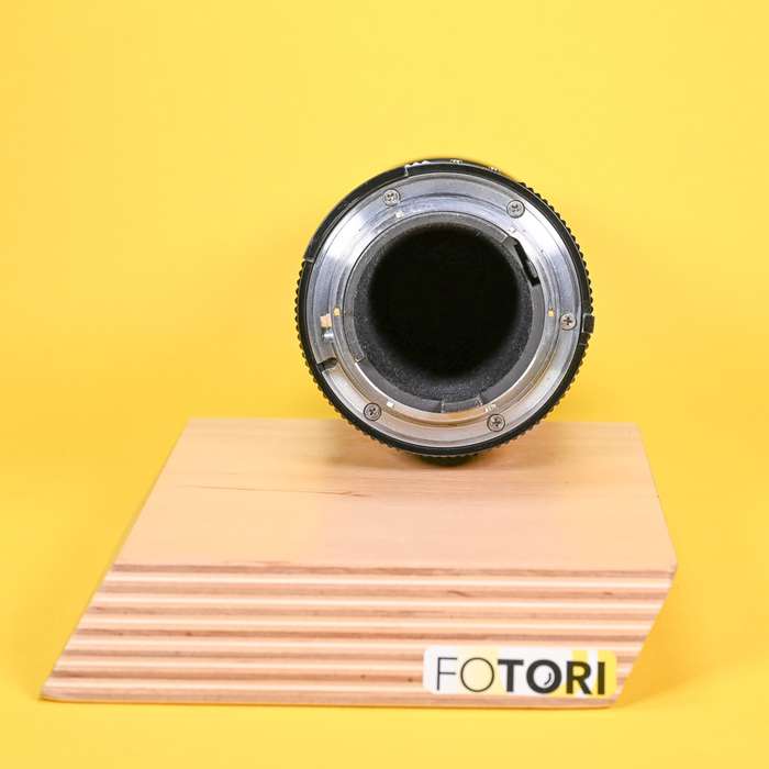 Nikon 200mm f/4 AI-s Micro NIKKOR + Nikon TC-200 | 202379 | 299844