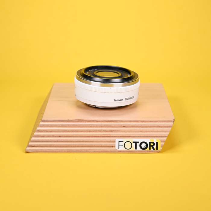 Nikon 1 J1 + Nikon 10mm + Nikon 18,5mm | 62044252