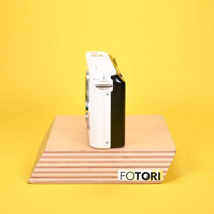 Nikon 1 J1 + Nikon 10mm + Nikon 18,5mm | 62044252