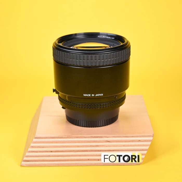 Nikon 85 mm f/1,8 AF NIKKOR D A | 245790