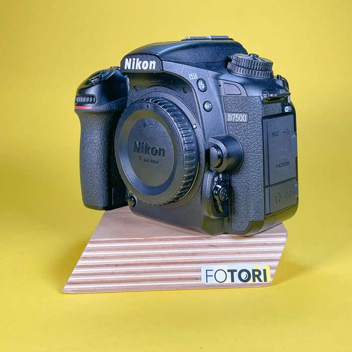 Nikon D7500 | 6030283