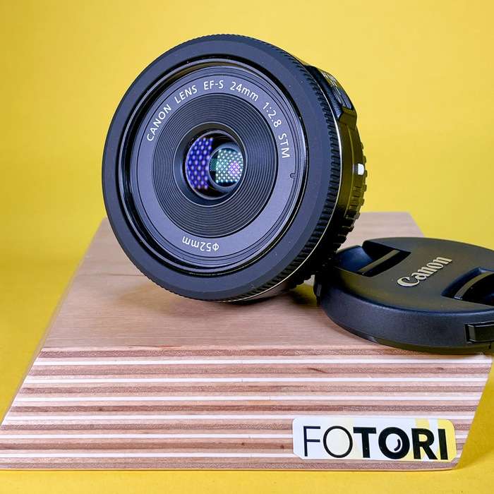 Canon EF-S 24mm f/2.8 STM | 2219100933