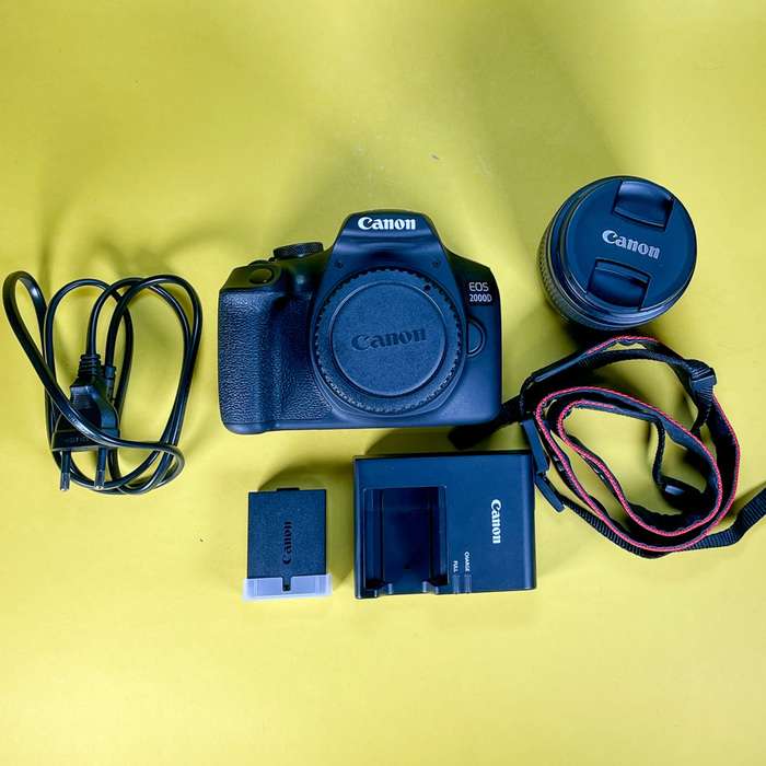 Canon EOS 2000D + EF-S 18-55 III KIT | 563076079821