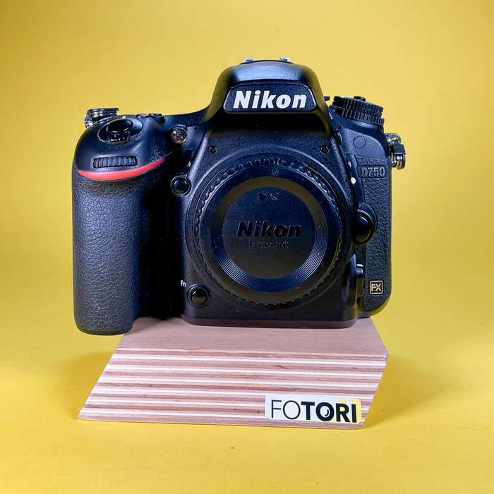 Nikon D750 | 6182518