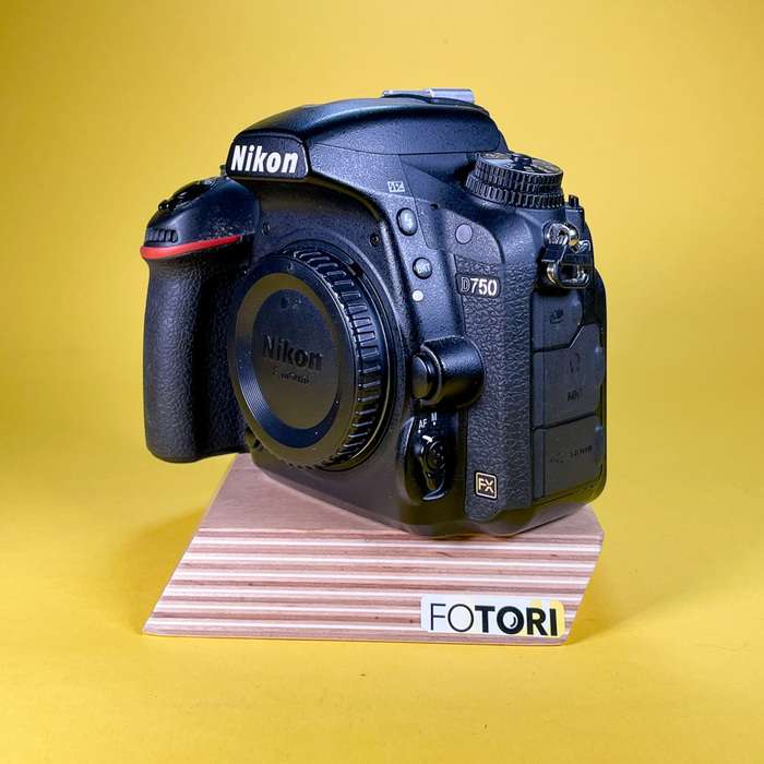 Nikon D750 | 6182518