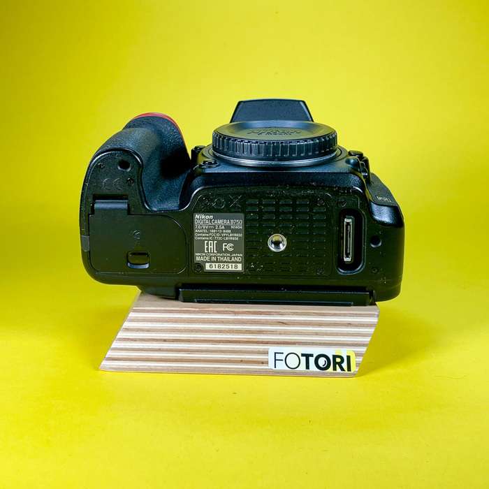 Nikon D750 | 6182518