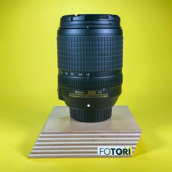 Nikon 18-140 mm f/3,5-5,6 G ED VR | 70079775