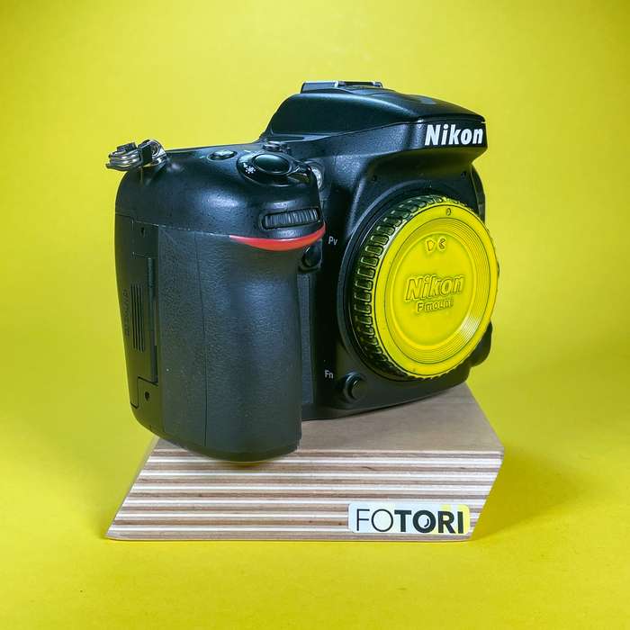 Nikon D7100 | 2x baterie | + battery grip | 4604908