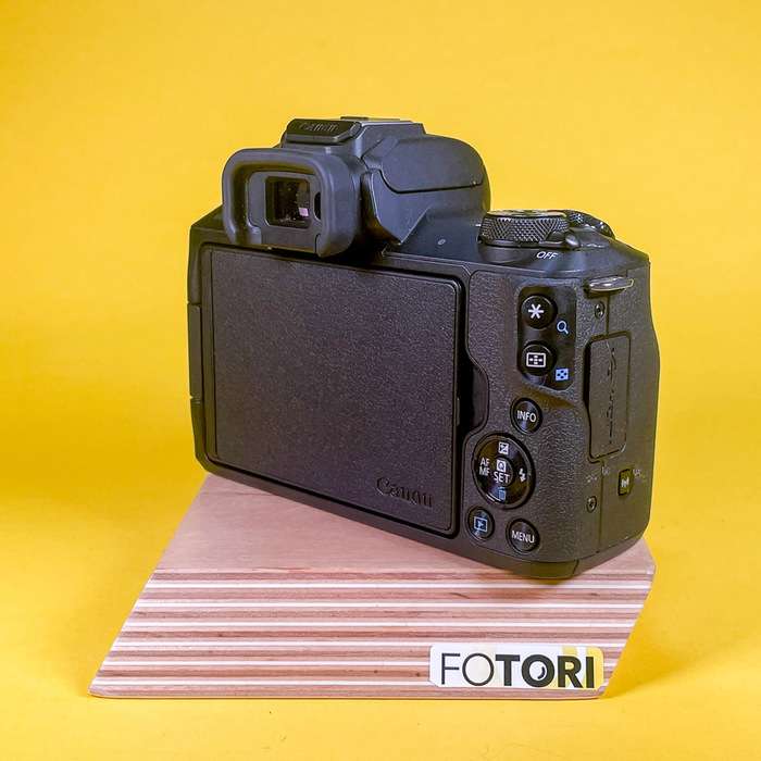 Canon M50 + 15 - 45mm  + karta + brašna| 113030010271