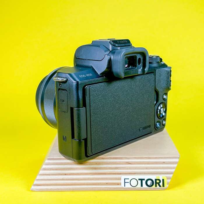 Canon M50 + 15 - 45mm  + karta + brašna| 113030010271