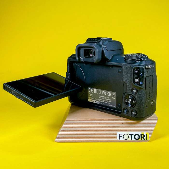 Canon M50 + 15 - 45mm  + karta + brašna| 113030010271