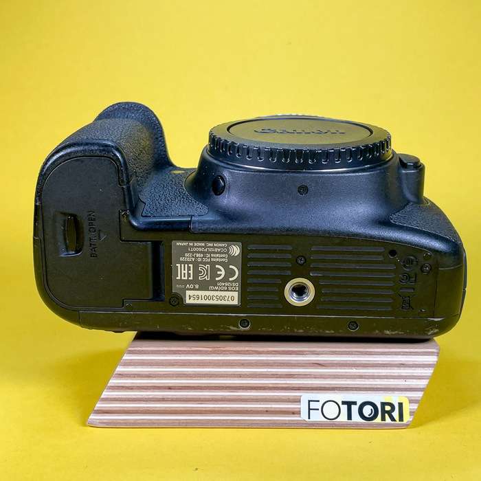 Canon EOS 6D | 073053001654