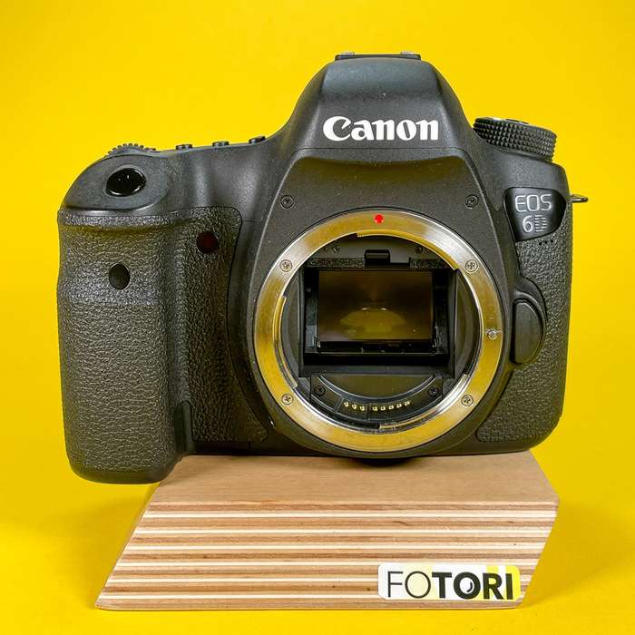 Canon EOS 6D | 073053001654