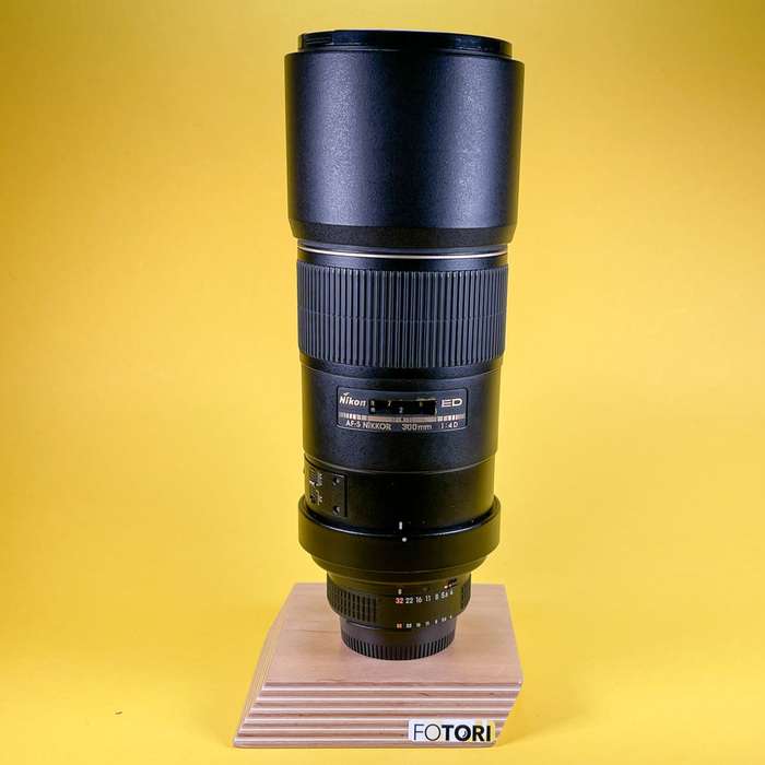 NIKON 300 mm f/4 AF-S IF-ED | 207335