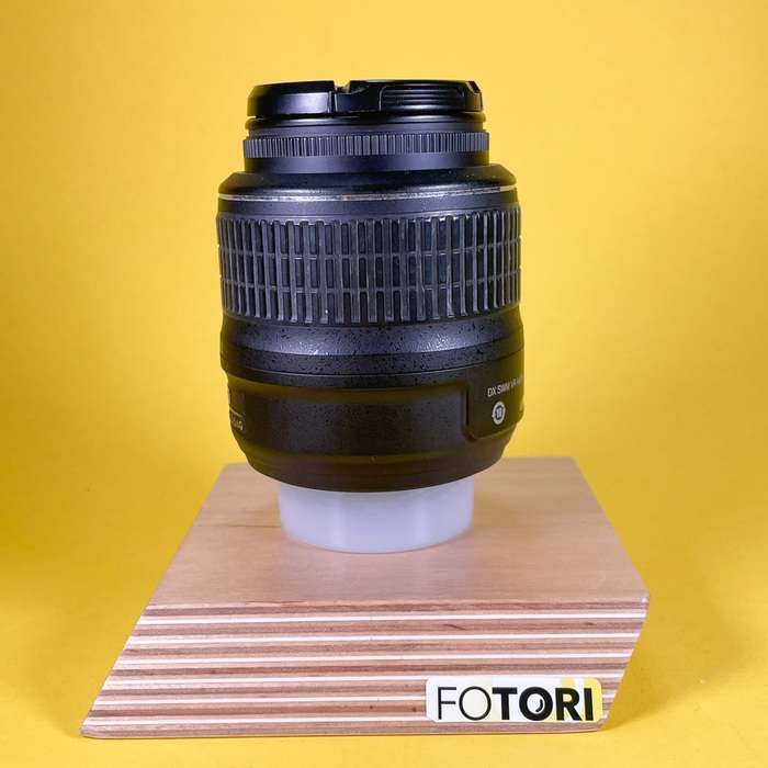 Nikon D5000 + 18-55mm f/3,5 - 5,6 G VR | 6233101