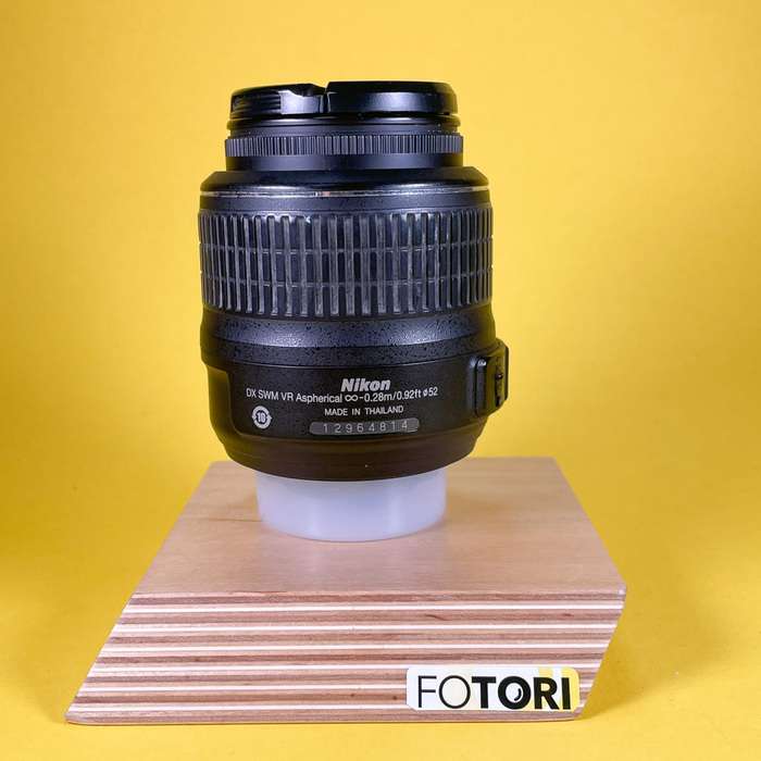 Nikon D5000 + 18-55mm f/3,5 - 5,6 G VR | 6233101