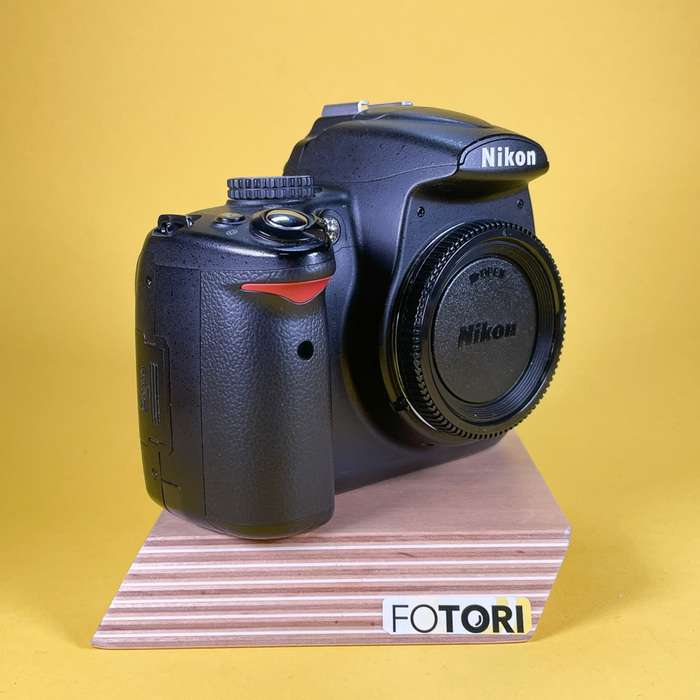 Nikon D5000 + 18-55mm f/3,5 - 5,6 G VR | 6233101