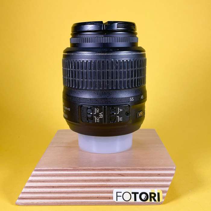 Nikon D5000 + 18-55mm f/3,5 - 5,6 G VR | 6233101