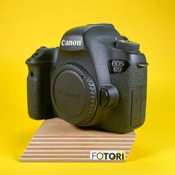 Canon EOS 6D + battery grip | 413052001754