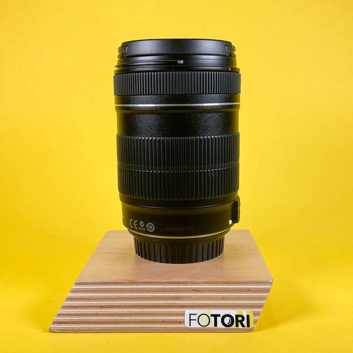Canon EF-S 18-135 mm f/3,5-5,6 IS | 0272506743